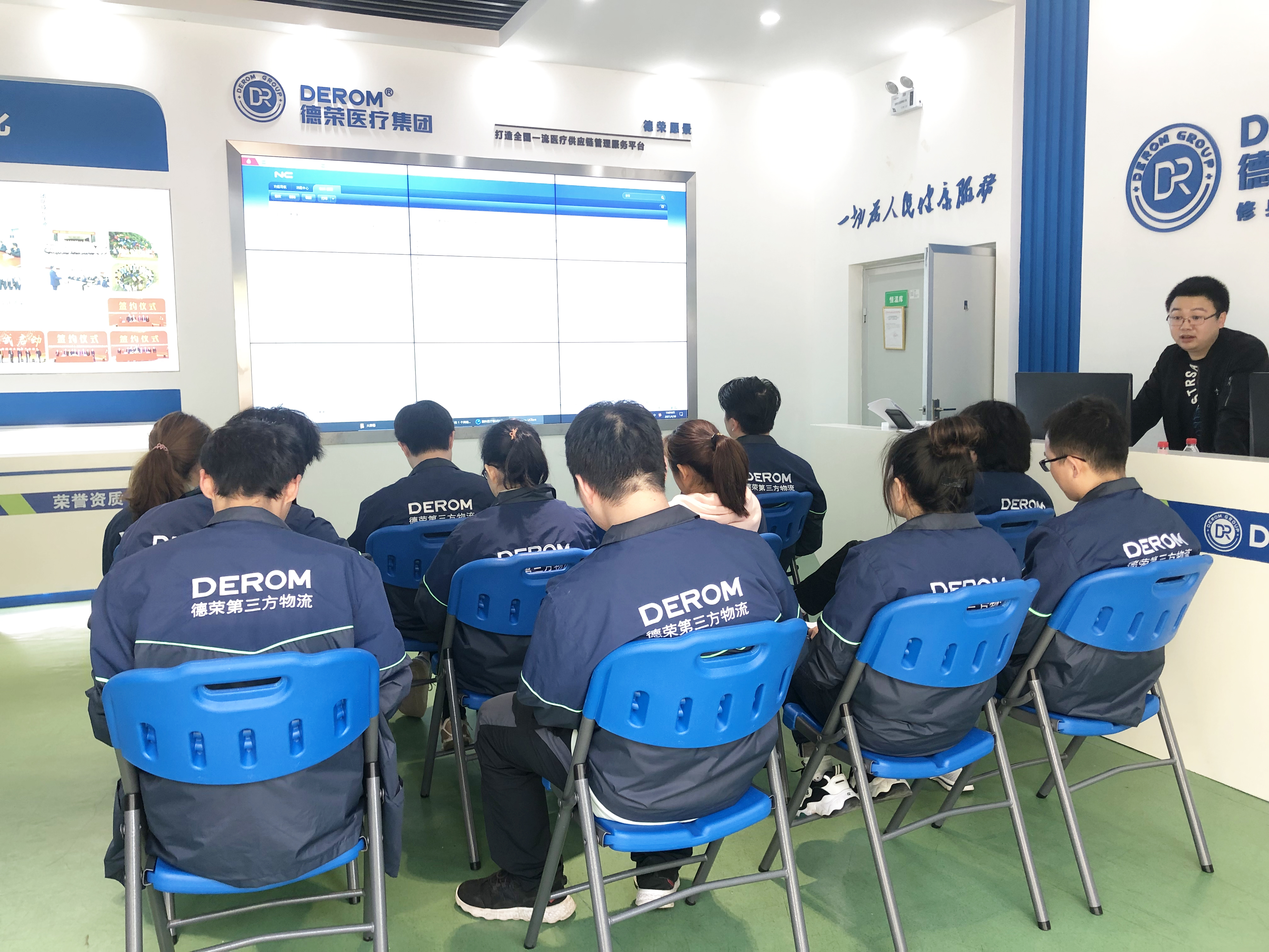 596c6e5d4e1153e8d3923deaf30a9b2.jpg 596c6e5d4e1153e8d3923deaf30a9b2.jpg